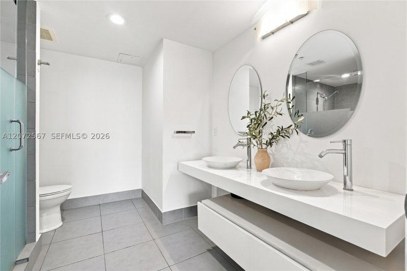 Aluguel de apartamento no Mint at Riverfront 4904