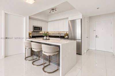 Aluguel de apartamento no Mint at Riverfront 4904