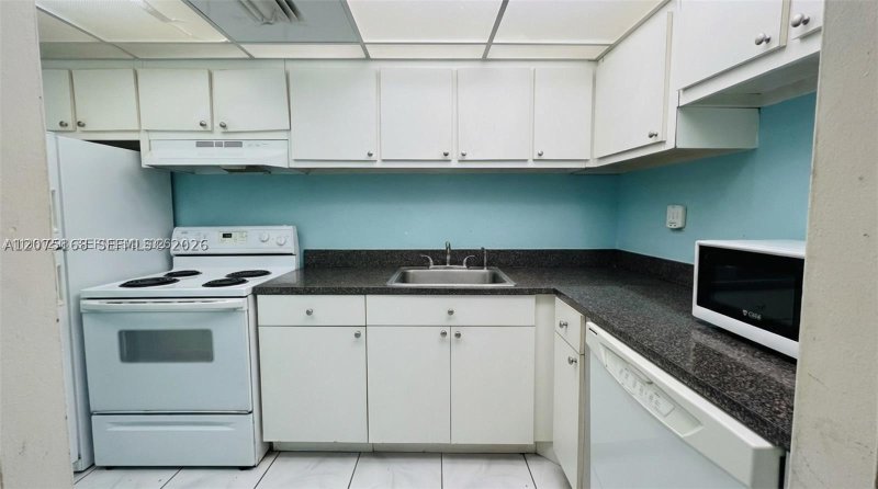 Condo for sale at Mirador 215