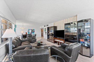 Comprar apartamento no The Hemispheres 18Q
