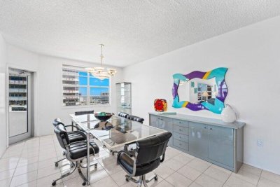 Comprar apartamento no The Hemispheres 18Q