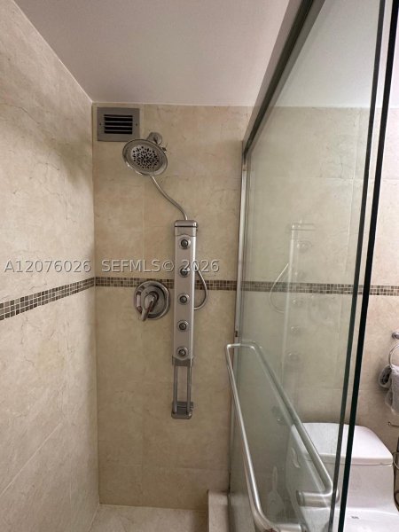 Apartment for rent at Trafalgar Towers 1008