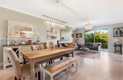 Villa Zamora Apt #307