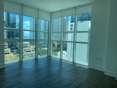 Alquiler de apartamento en The Plaza Tower II 1210