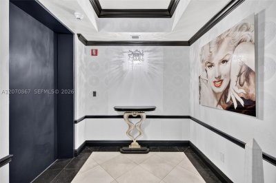 Comprar apartamento no Atlantic Three at The Point 403