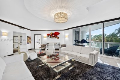 Comprar apartamento no Atlantic Three at The Point 403