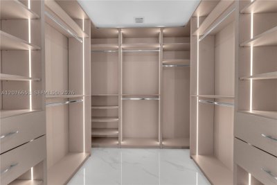 Comprar apartamento no Aria Reserve Miami 1407