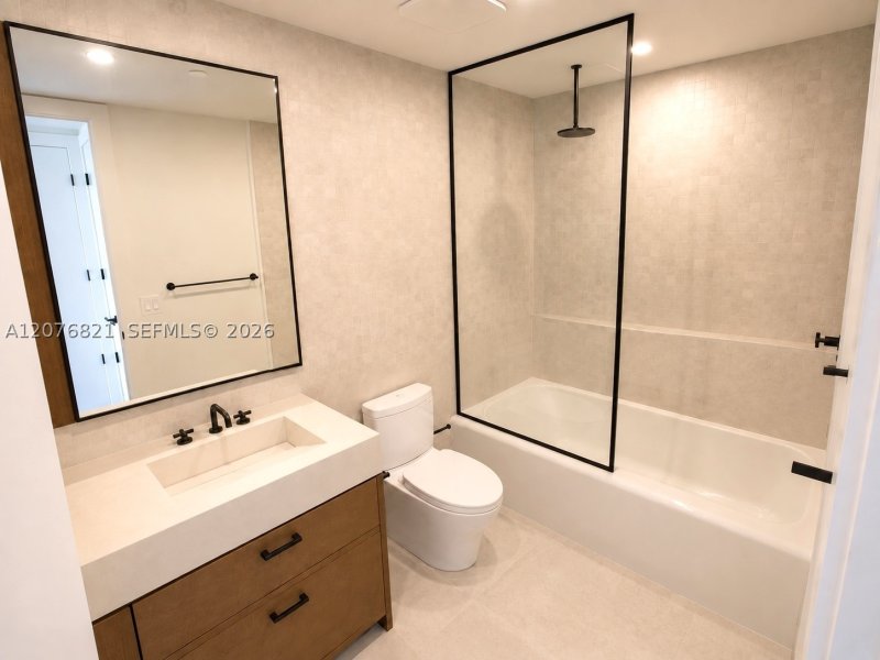 Condo for sale at 2200 Brickell 410