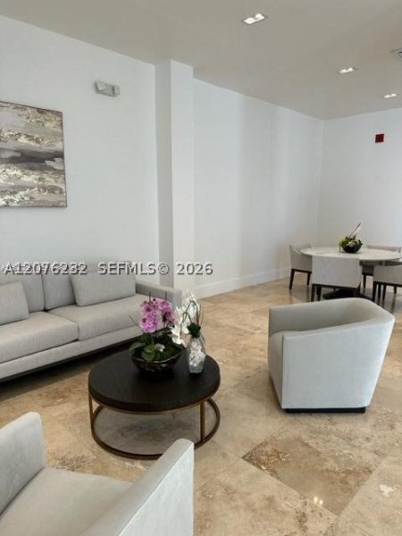 Condo for sale at Valencia at Quadomain 1507