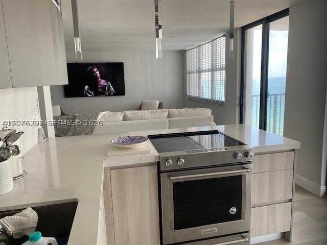 Condo for sale at Valencia at Quadomain 1507