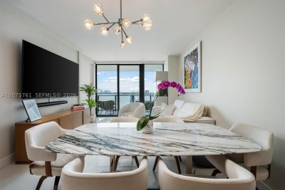 Comprar apartamento no Paraiso Bay Miami 1203