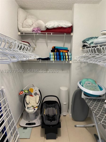 Condo for sale at The Wave Condo 1231