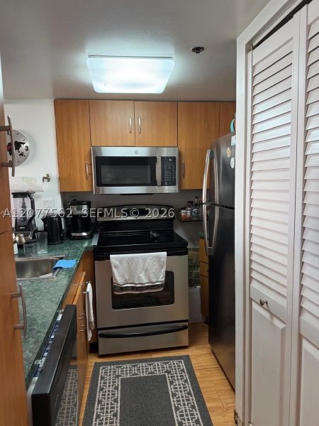 Condo for sale at Brickell Key Two 910