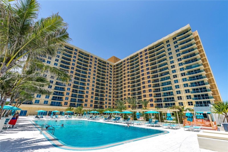 Apartment for rent at The Wave Condo 1527