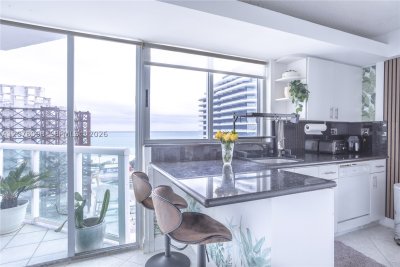 Aluguel de apartamento no King David Towers 1204