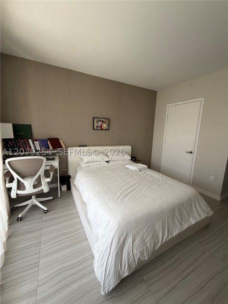 Apartment for rent at Brickell Ten 1601