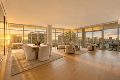 Aqua Allison Island Apt #PH11A
