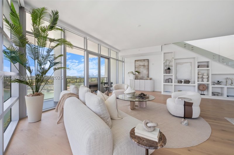 Condo for sale at Aqua Allison Island PH11A