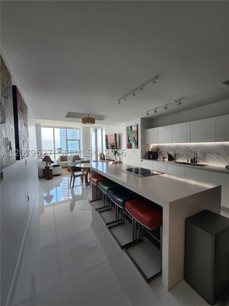 Condo for sale at Paramount Miami WorldCenter 3801