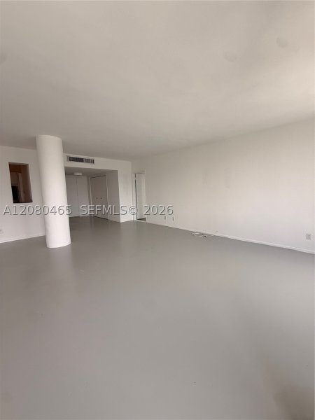 Apartment for rent at King Cole 722