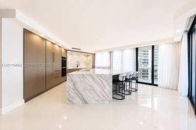 Comprar apartamento no The Landmark 1801