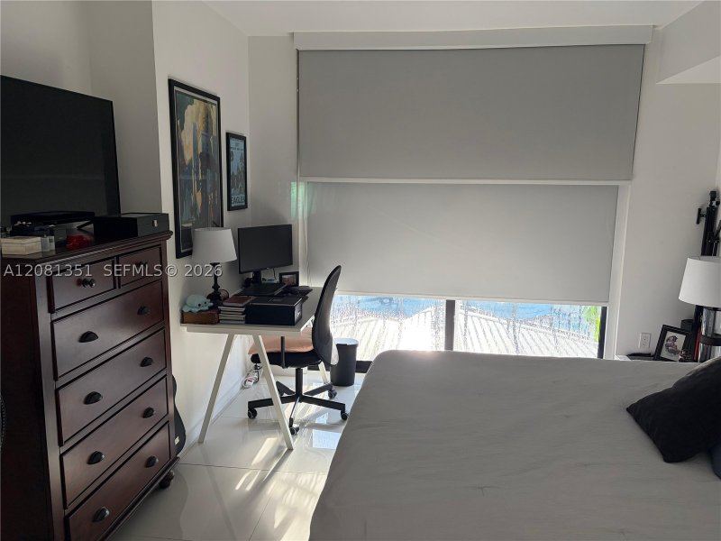 Apartment for rent at 5252 Paseo Doral 1409