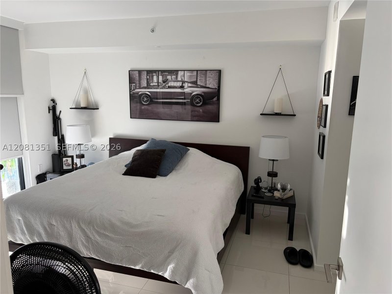 Apartment for rent at 5252 Paseo Doral 1409