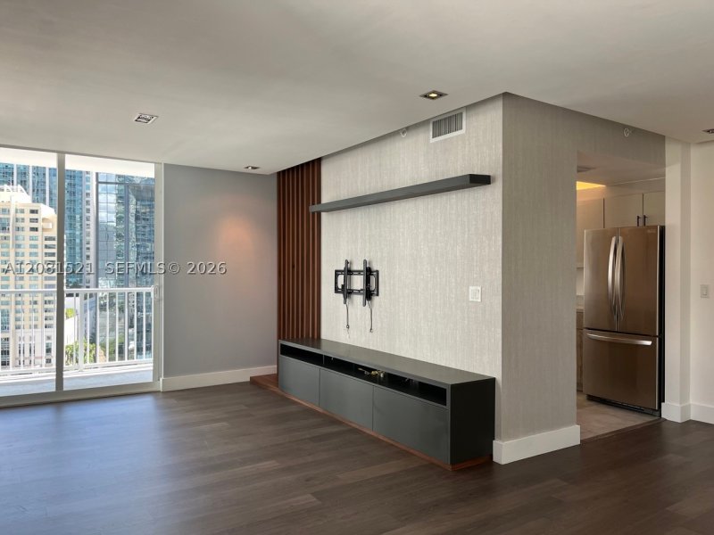 Apartment for rent at Vue at Brickell 1414