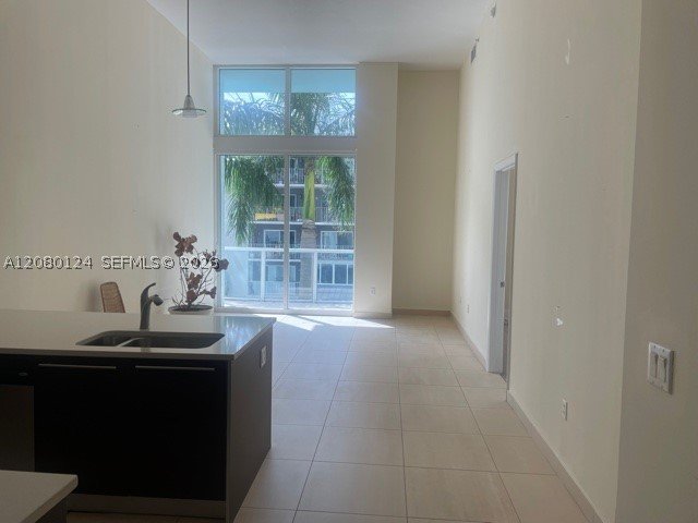Condo for sale at Quantum 511