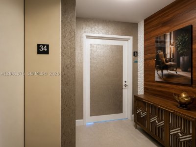 Comprar apartamento no Paramount Bay 3405-3406