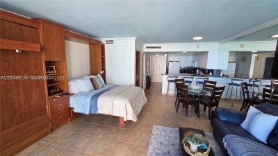 The Wave Condo Apt #809