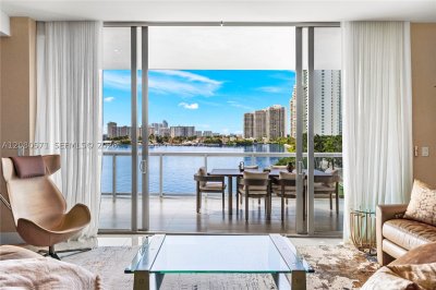 Comprar apartamento no Echo Aventura 312