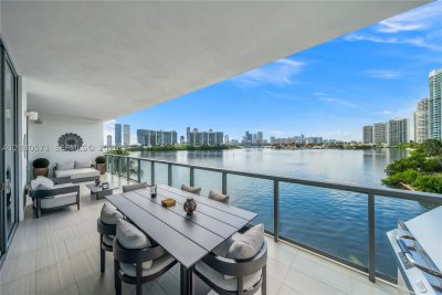 Echo Aventura Apt #312