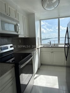 Bay Park Towers Apt #1211