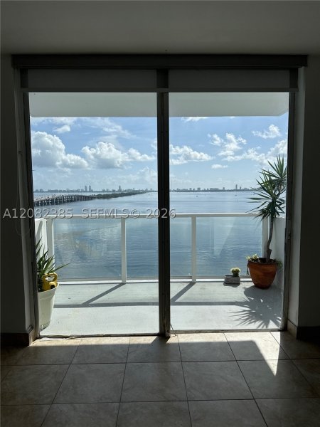 Apartment for rent at Bay Park Towers 1211