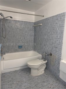 Aluguel de apartamento no Bay Park Towers 1211