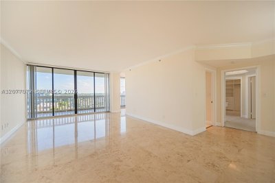 Comprar apartamento no 2000 Williams Island 908
