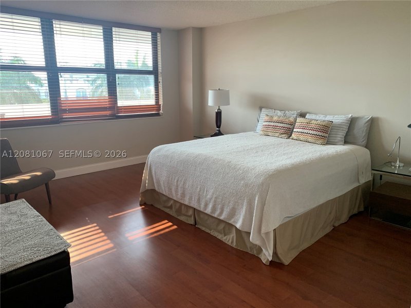 Condo for sale at The Belmont 401