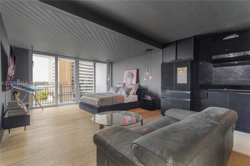 Condo for sale at Palm Bay Condo 6E