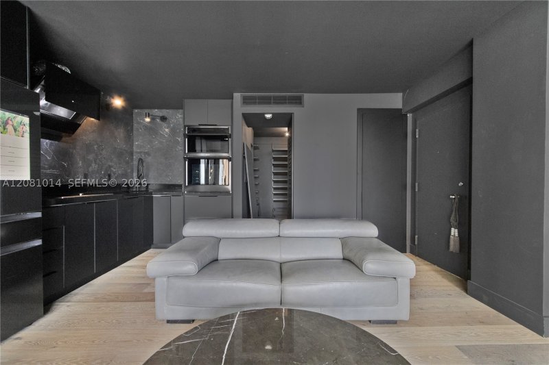 Condo for sale at Palm Bay Condo 6E