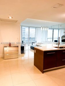 Aluguel de apartamento no Icon Brickell Tower II 2611