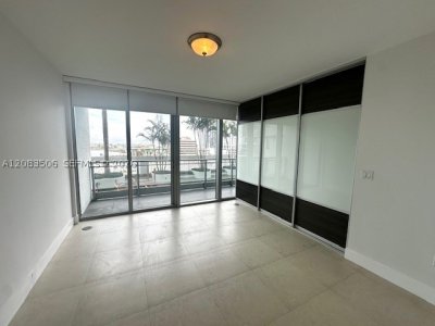 Aluguel de apartamento no Mint at Riverfront 1107