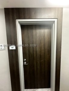Aluguel de apartamento no Mint at Riverfront 1107