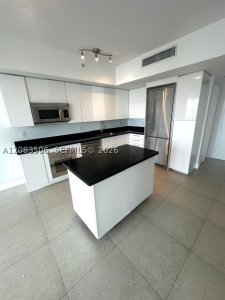 Aluguel de apartamento no Mint at Riverfront 1107