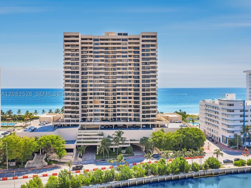 Condo for sale at Club Atlantis 1604