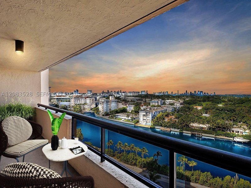 Condo for sale at Club Atlantis 1604