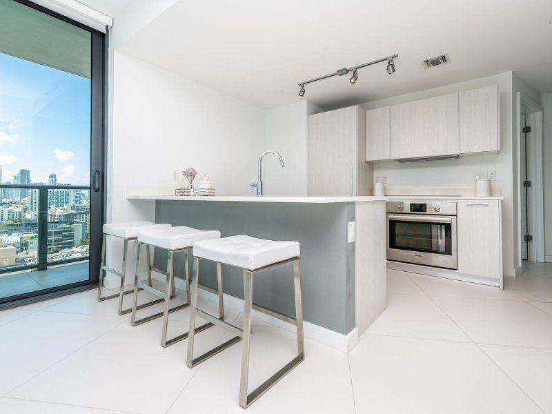 Apartment for rent at Paraiso Bayviews 1506