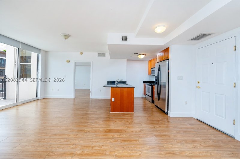 Condo for sale at One Village Place 919