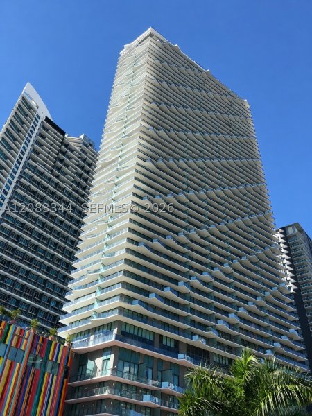 Comprar apartamento no Dua Miami - SLS Brickell Condo 2006