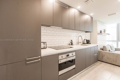 Comprar apartamento no YotelPad Miami 3001
